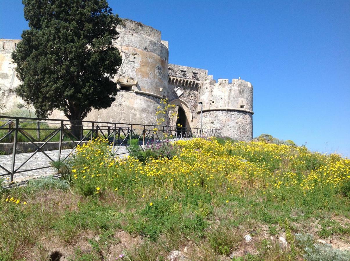 La Casa Del Nonno Bed & Breakfast Milazzo Exterior photo